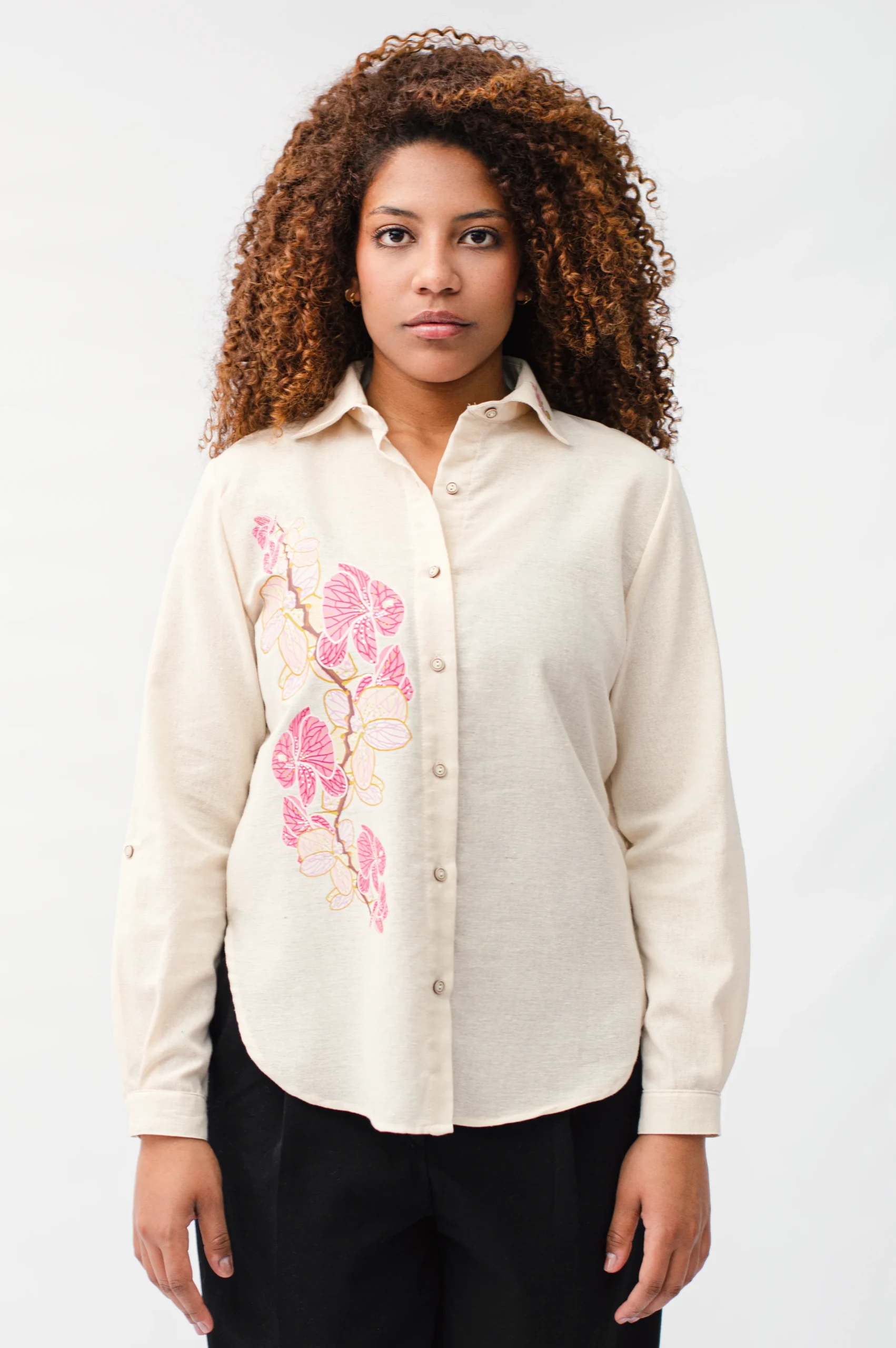 Camisa Eco de Orquídeas