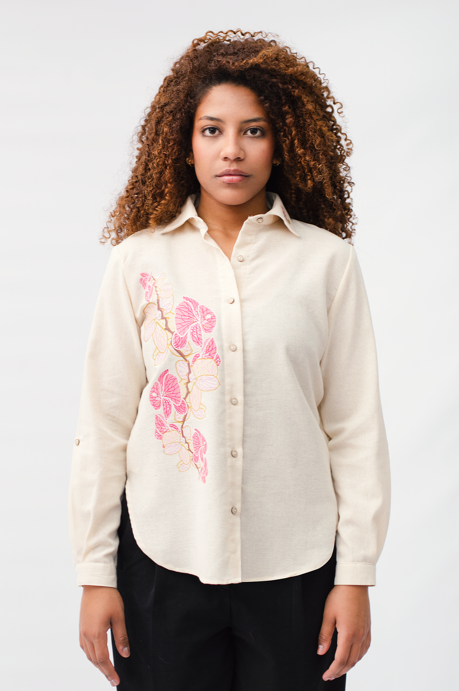 Camisa Eco de Orquídeas